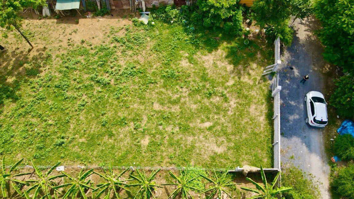 bán 861m thủy xuân tiên , mặt tiền rộng, ô tô tránh nhau giá chỉ 1,x triệu